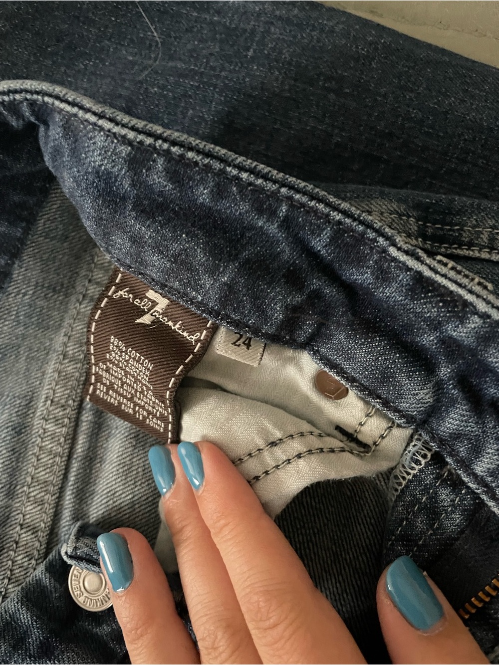 7FAMK Women's Dark Wash Bootcut Jeans - Picture 4 of 4